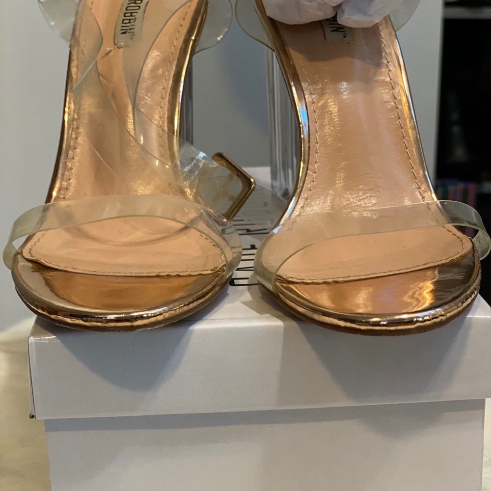 Shoes - Picture 3 of 6